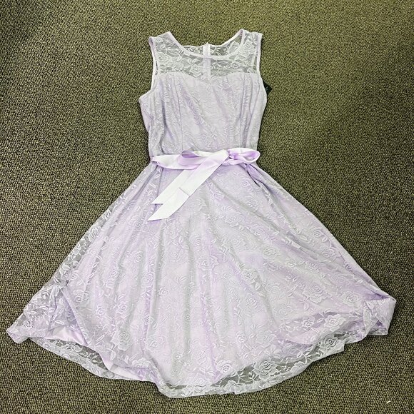 Lilac Dressy Star Lace Short Dress NWT - Picture 1 of 4
